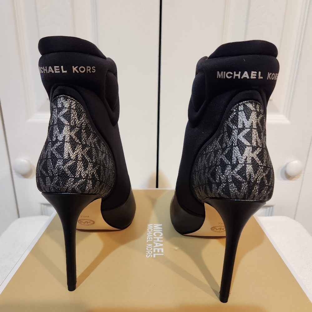 Michael Kors Silver and Black Heeled Boots Elegant and Chic - Picture 3 of 4